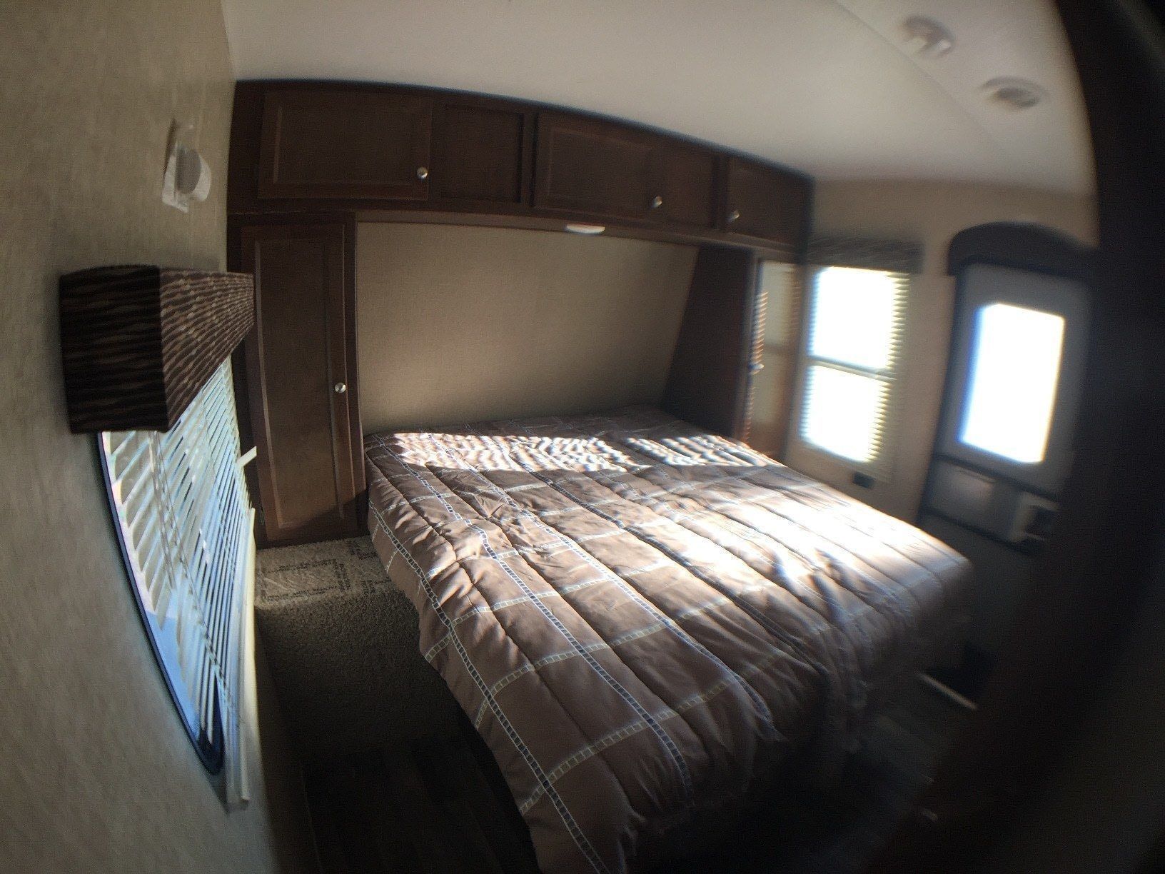 Photo 24 - 2015 Keystone Travel Trailer rental photo 26