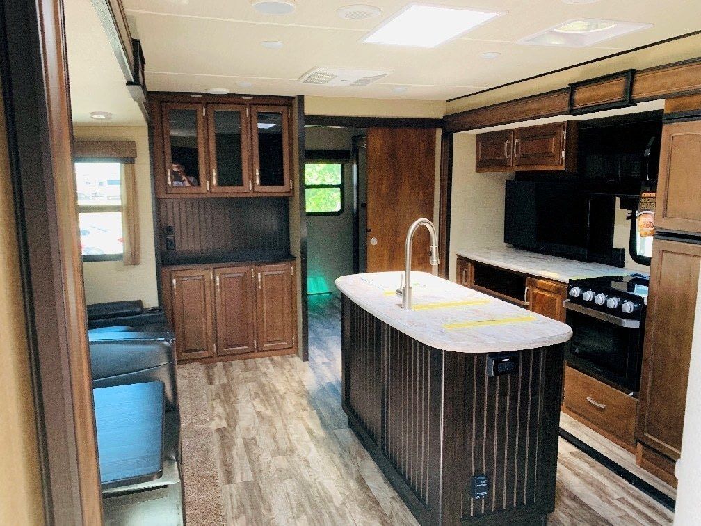 Photo 7 - 2019 Grand Design Travel Trailer rental photo 9