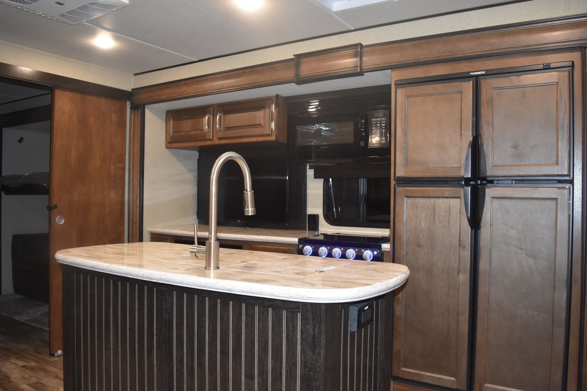 Photo 23 - 2019 Grand Design Travel Trailer rental photo 25