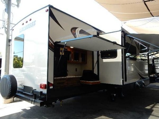 2017 Prime Time Luxury Lacrosse Travel Trailer for rent in Sacramento, CA