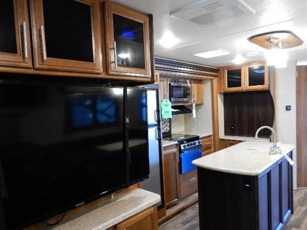 Photo 8 - 2017 Prime Time Travel Trailer rental photo 10