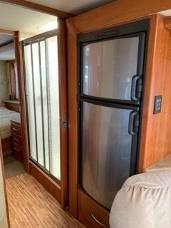 Photo 1 - 2009 Coachmen Class C Motorhome rental photo 3