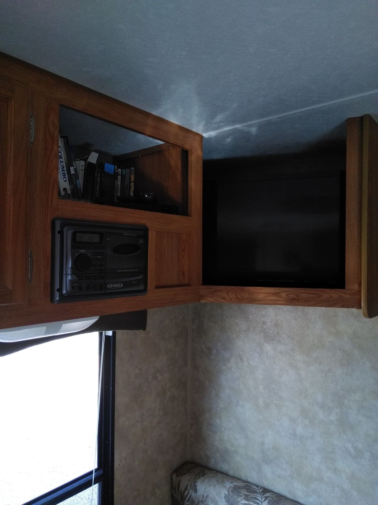 Photo 0 - 2009 Jayco Travel Trailer rental photo 2