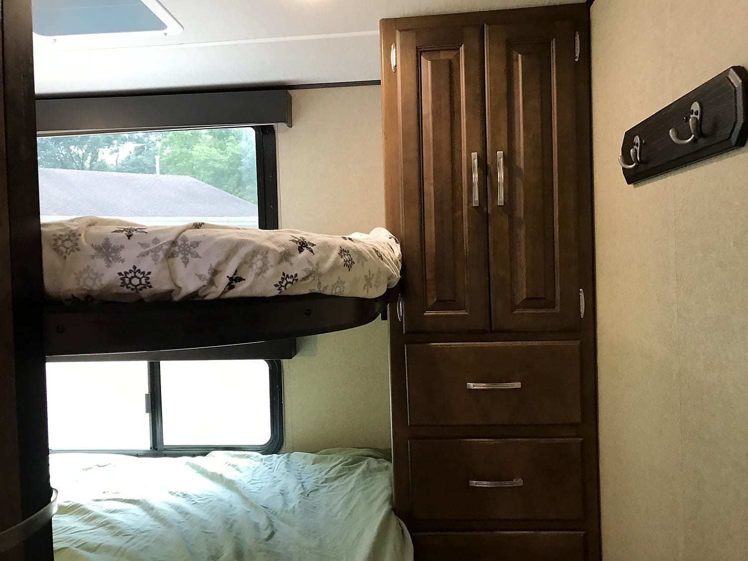 Photo 2 - 2018 Grand Design Travel Trailer rental photo 4