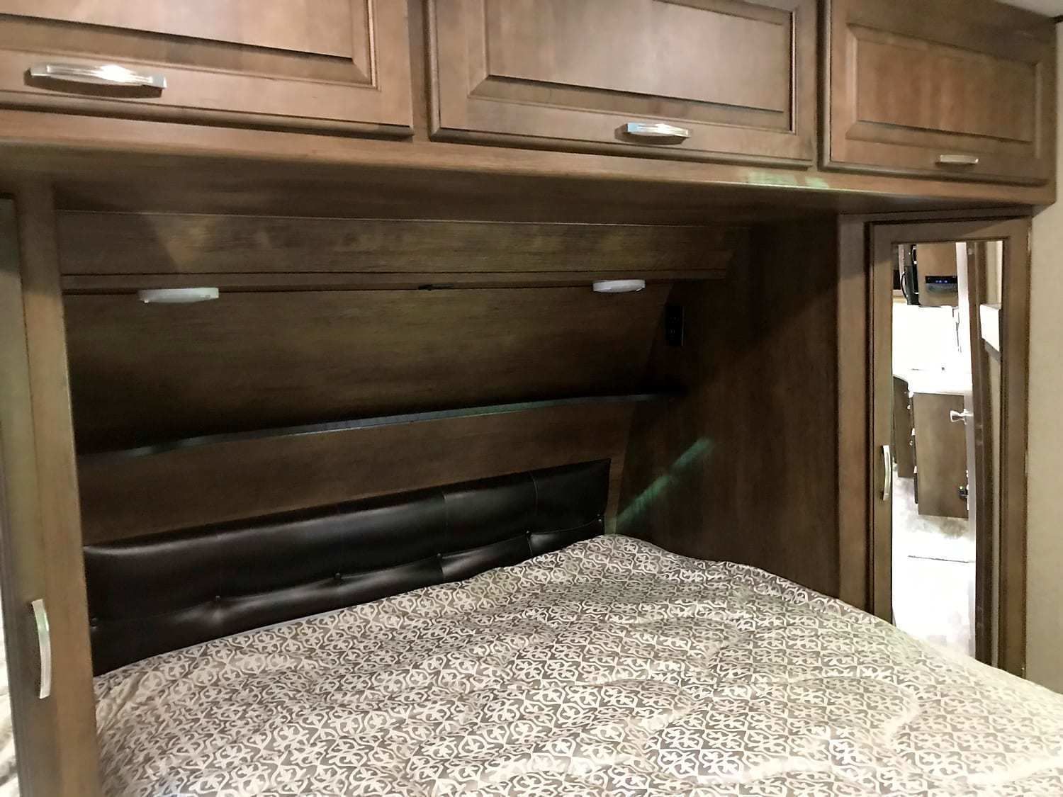 Photo 4 - 2018 Grand Design Travel Trailer rental photo 6