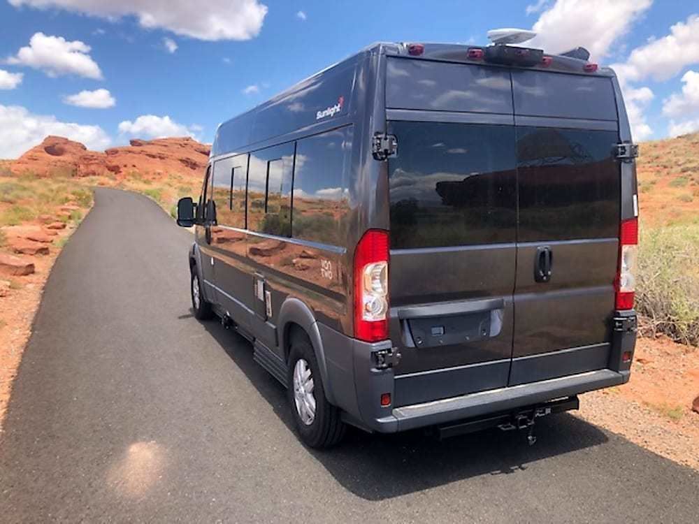 Photo 5 - 2019 Hymer Class B Motorhome rental photo 7