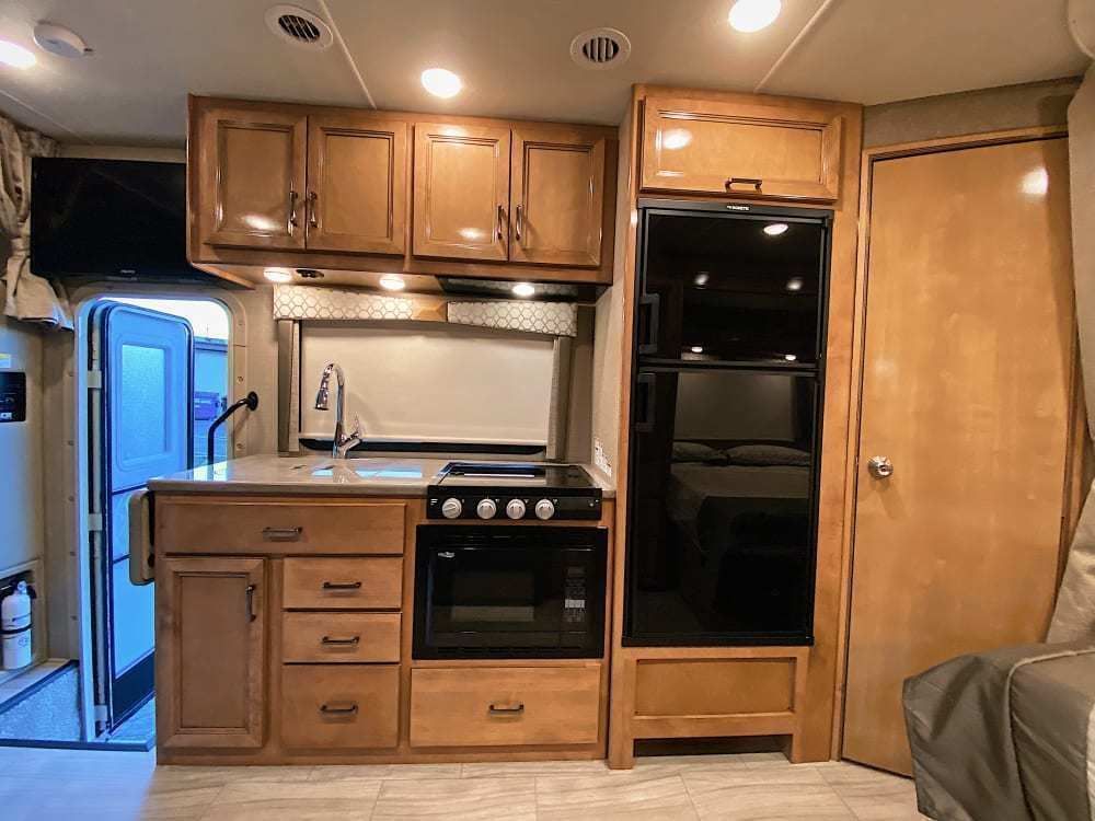Photo 1 - 2020 Winnebago Class C Motorhome rental photo 3
