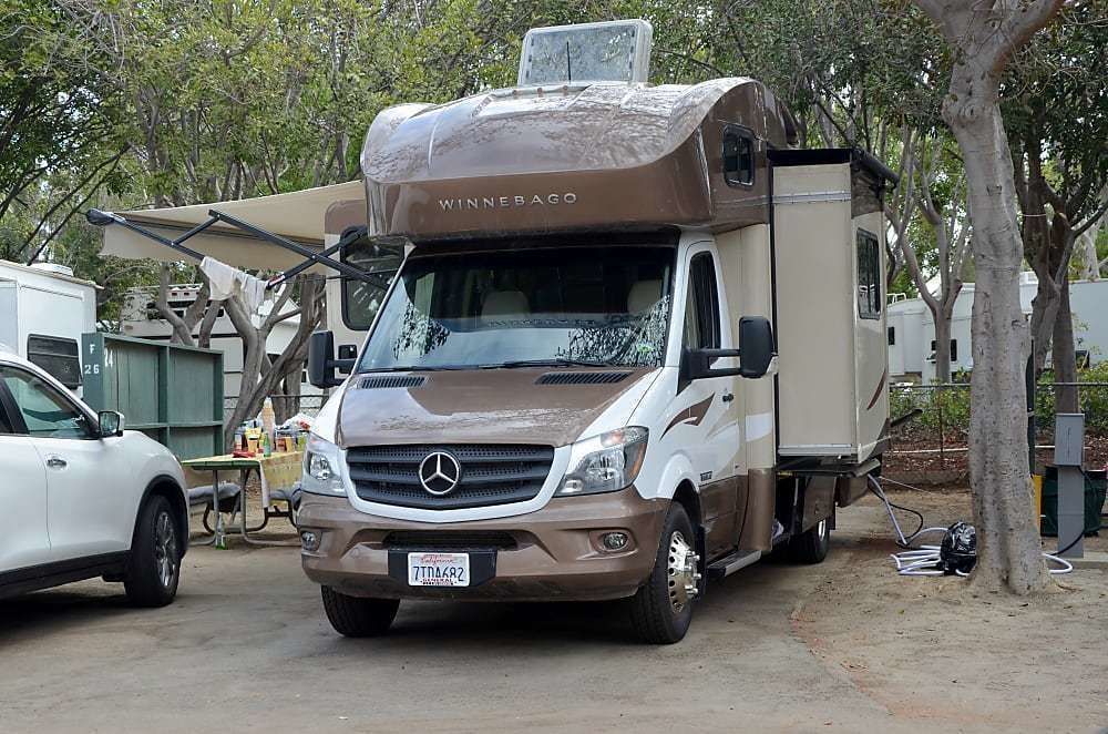 Photo 0 - 2018 Winnebago Class C Motorhome rental photo 2