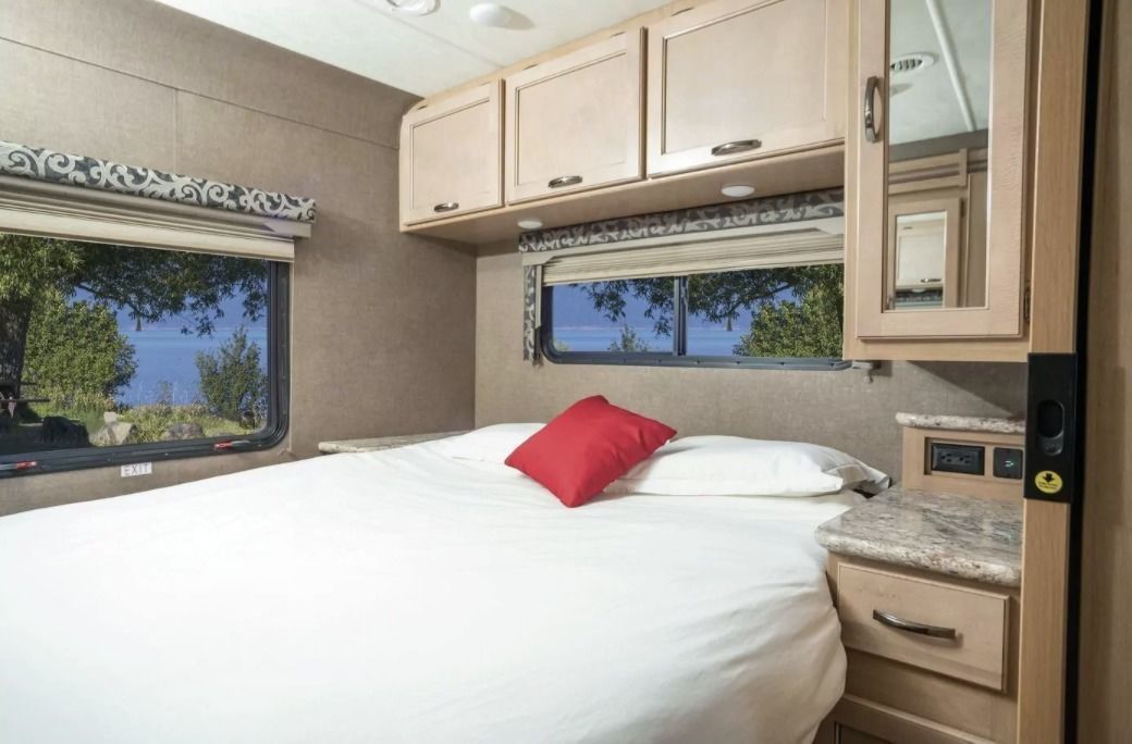 Photo 4 - 2019 Coachmen Class C Motorhome rental photo 6
