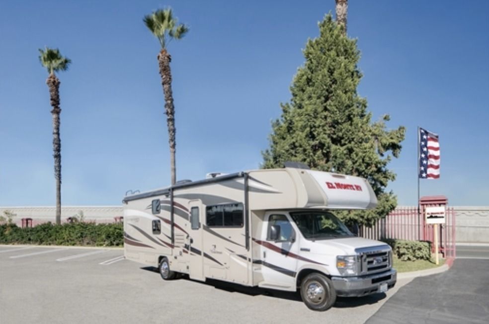 Photo 6 - 2019 Coachmen Class C Motorhome rental photo 8
