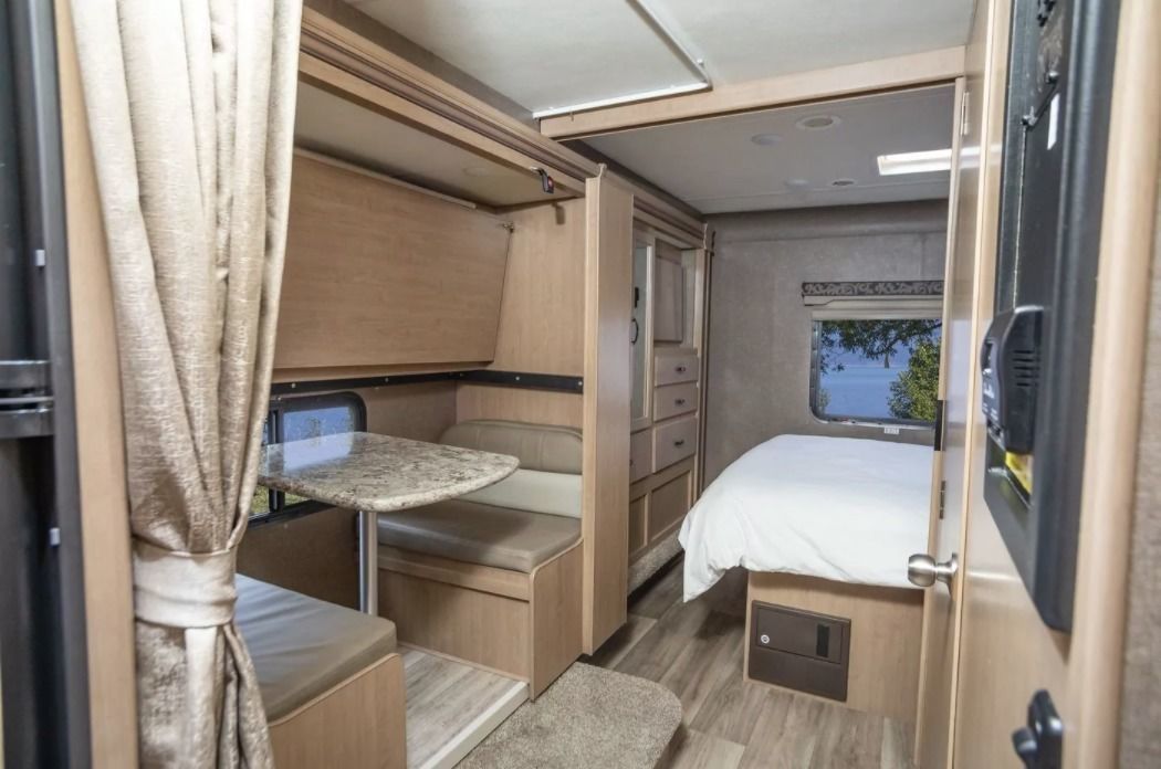 Photo 16 - 2019 Coachmen Class C Motorhome rental photo 18