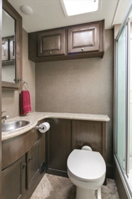 Photo 4 - 2018 Thor Class A Motorhome rental photo 6