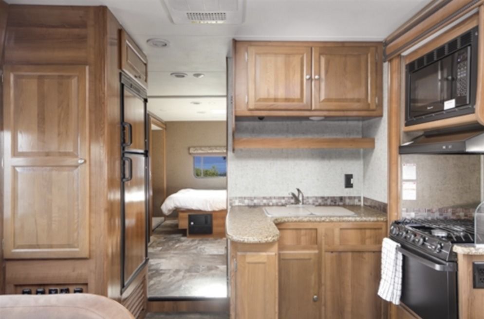 Photo 5 - 2019 Coachmen Class C Motorhome rental photo 7