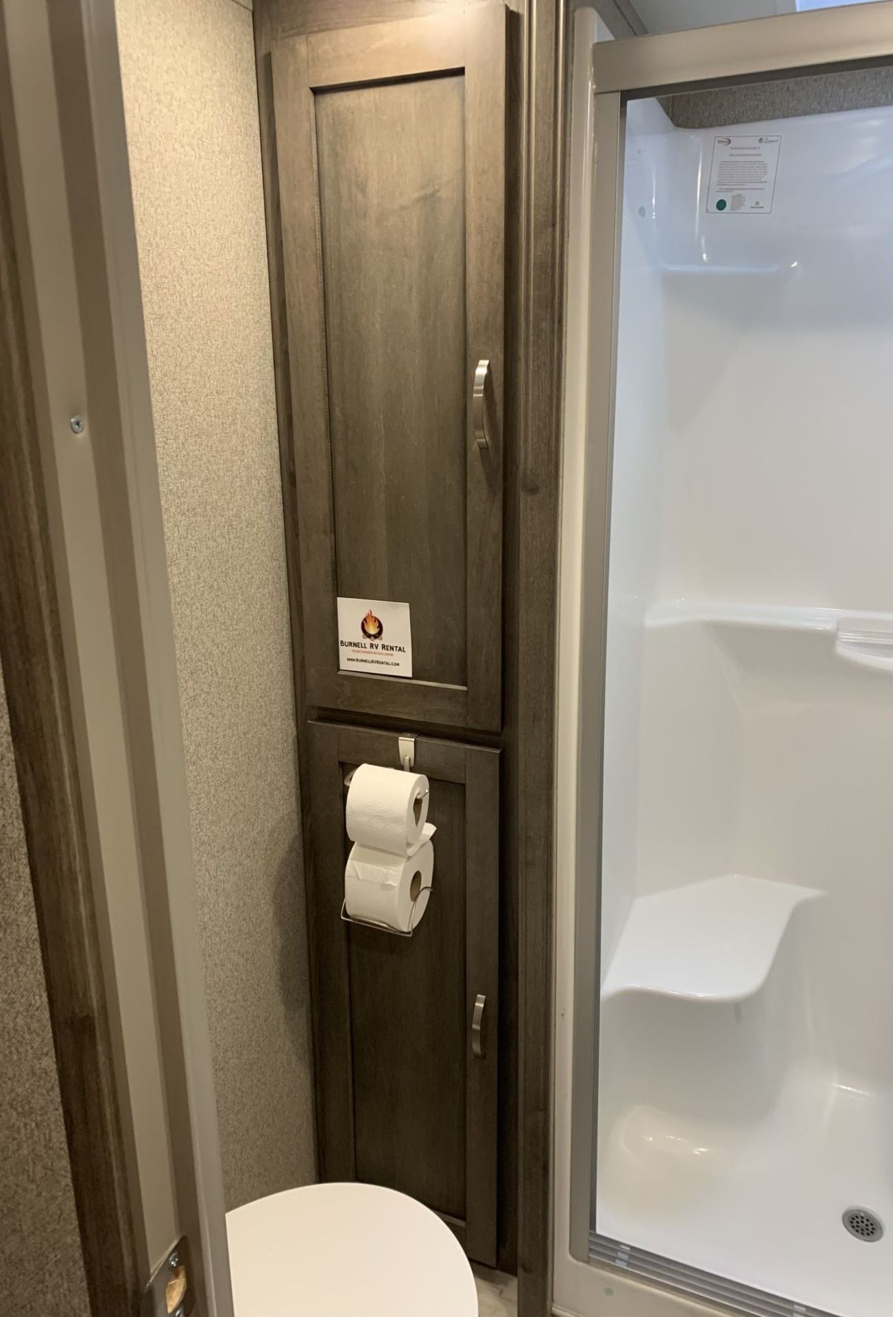 Photo 41 - 2020 Keystone Rv Fifth Wheel rental photo 43
