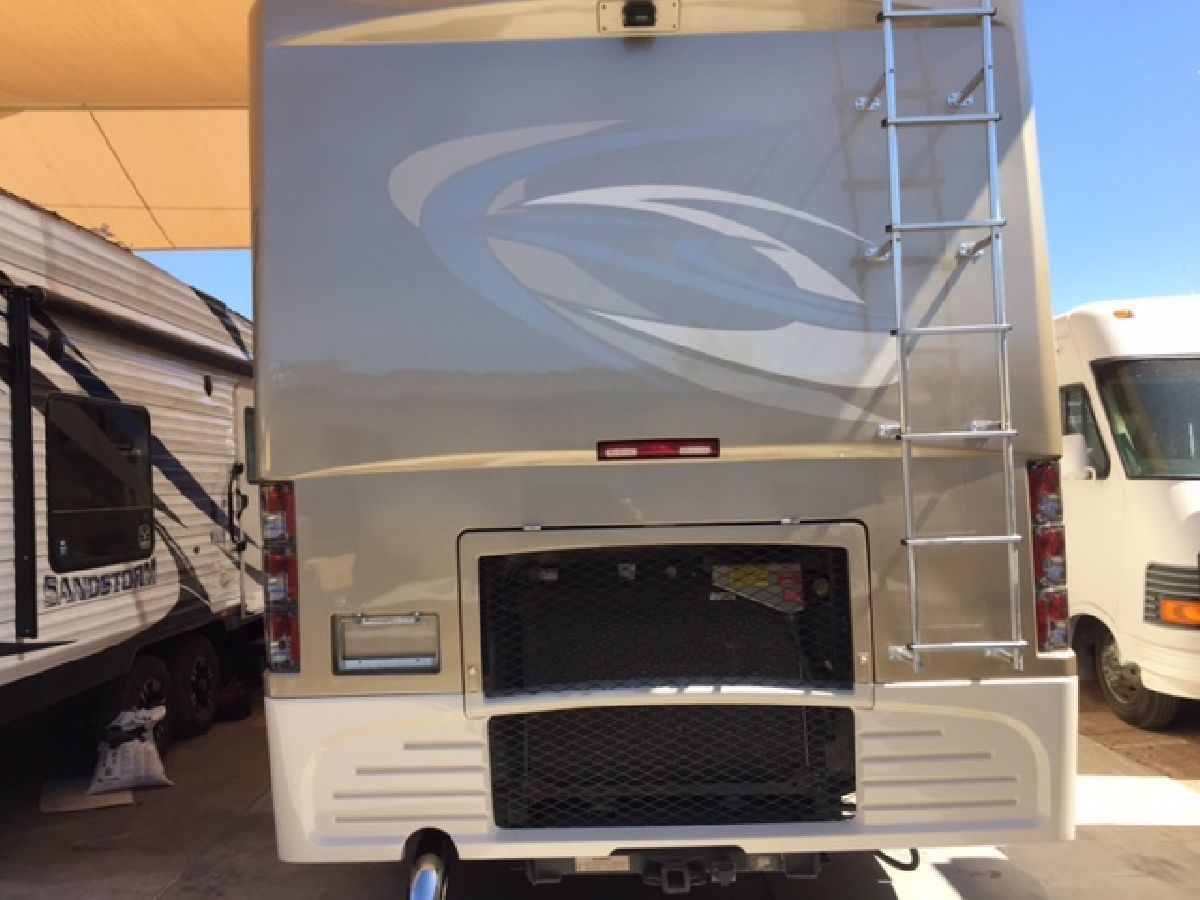 Photo 1 - 2007 Fleetwood Class A Motorhome rental photo 3