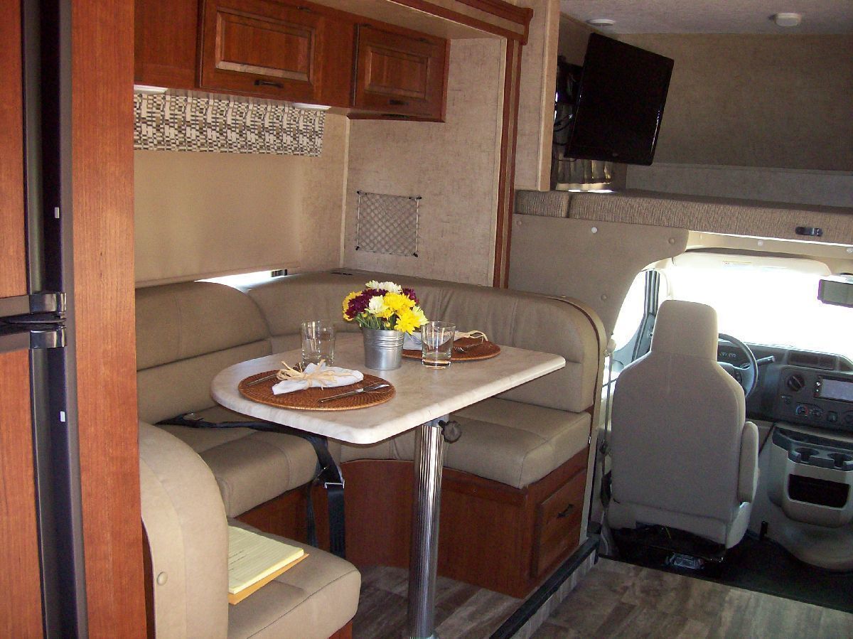 Photo 5 - 2016 Forest River Class C Motorhome rental photo 7