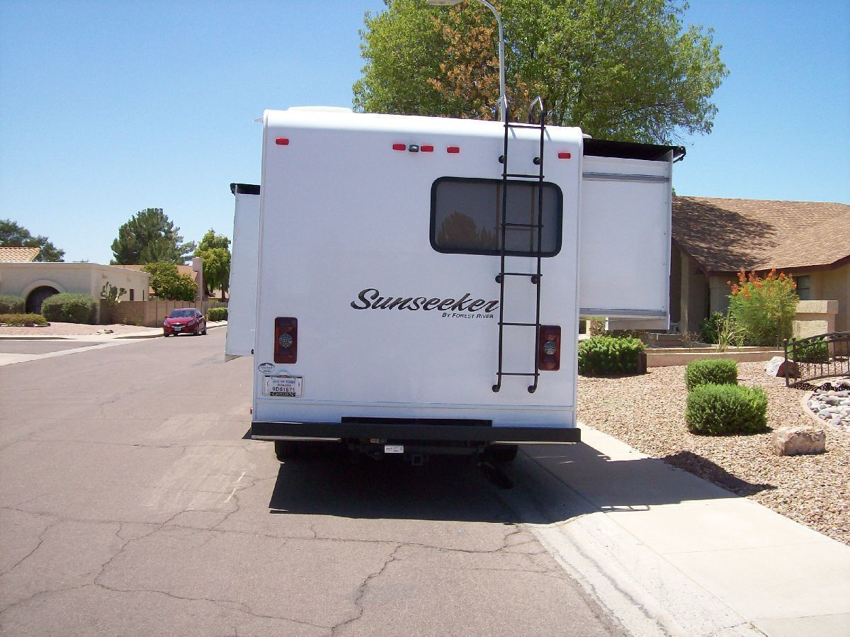 Photo 12 - 2016 Forest River Class C Motorhome rental photo 14
