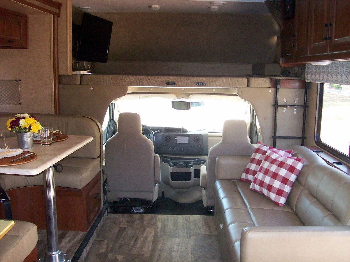 Photo 13 - 2016 Forest River Class C Motorhome rental photo 15