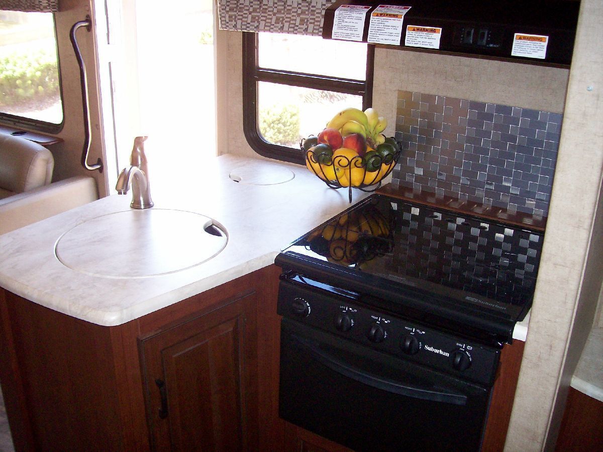 Photo 14 - 2016 Forest River Class C Motorhome rental photo 16