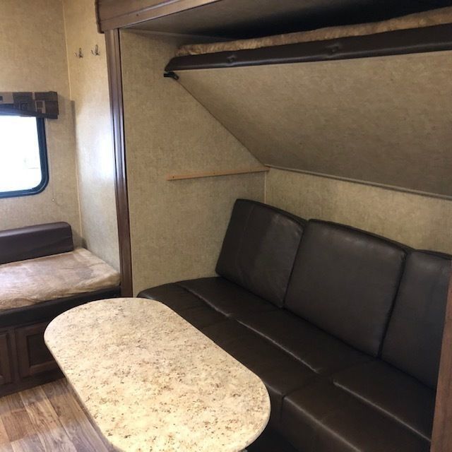 Photo 13 - 2016 Venture Rv Travel Trailer rental photo 15