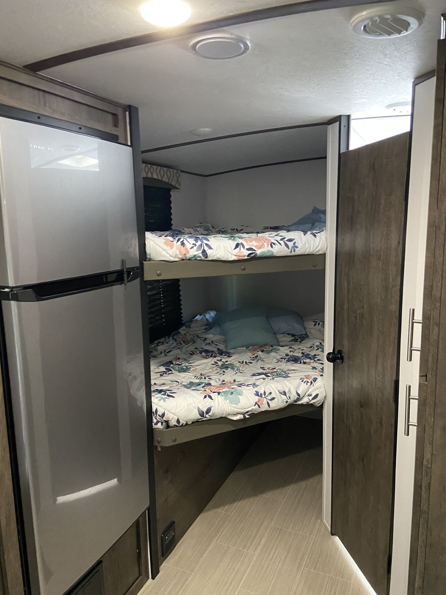 Photo 4 - 2020 Riverside Rv Travel Trailer rental photo 6
