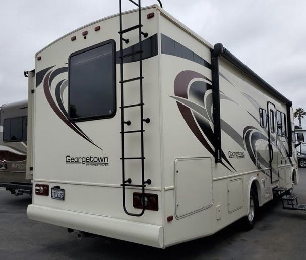 Photo 4 - 2016 Forest River Class A Motorhome rental photo 6