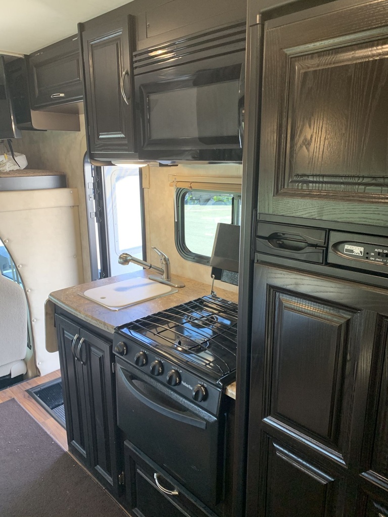 Photo 7 - 2016 Nexus Class C Motorhome rental photo 9