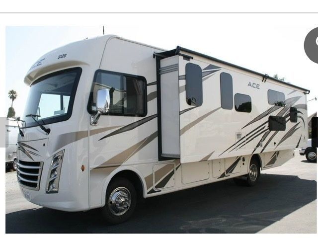 Photo 6 - 2019 Thor Motor Coach Class A Motorhome rental photo 8