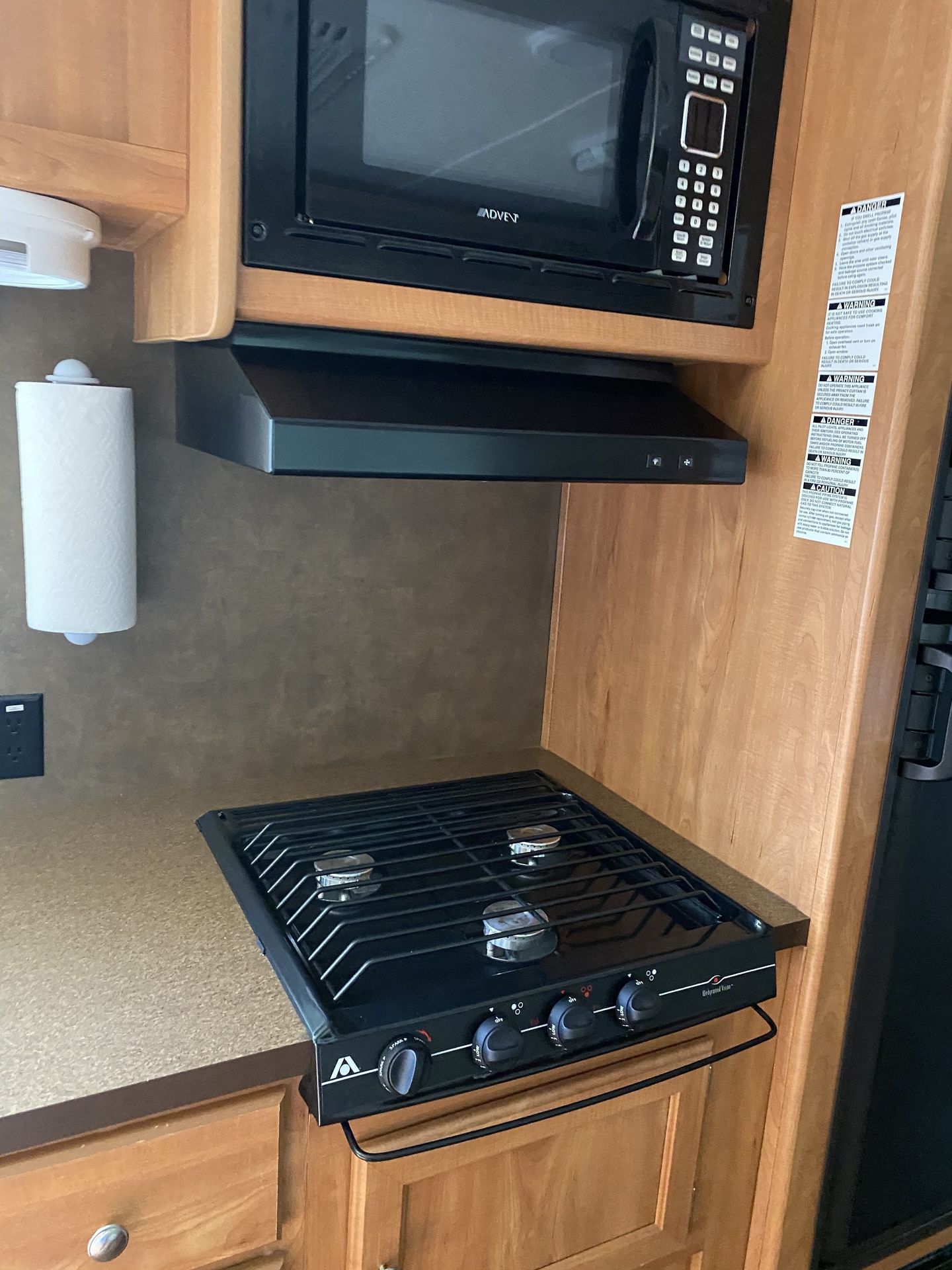 Photo 9 - 2015 Shasta Travel Trailer rental photo 11