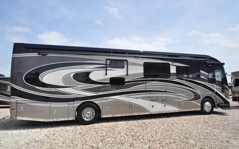 Photo 5 - 2019 MONACAO Class A Motorhome rental photo 7