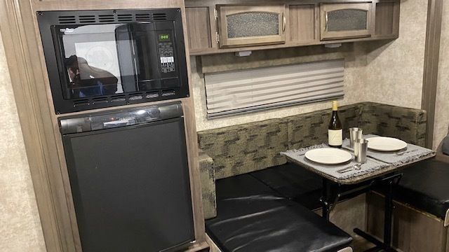Photo 6 - 2018 Winnebago Industries, Inc. Travel Trailer rental photo 8