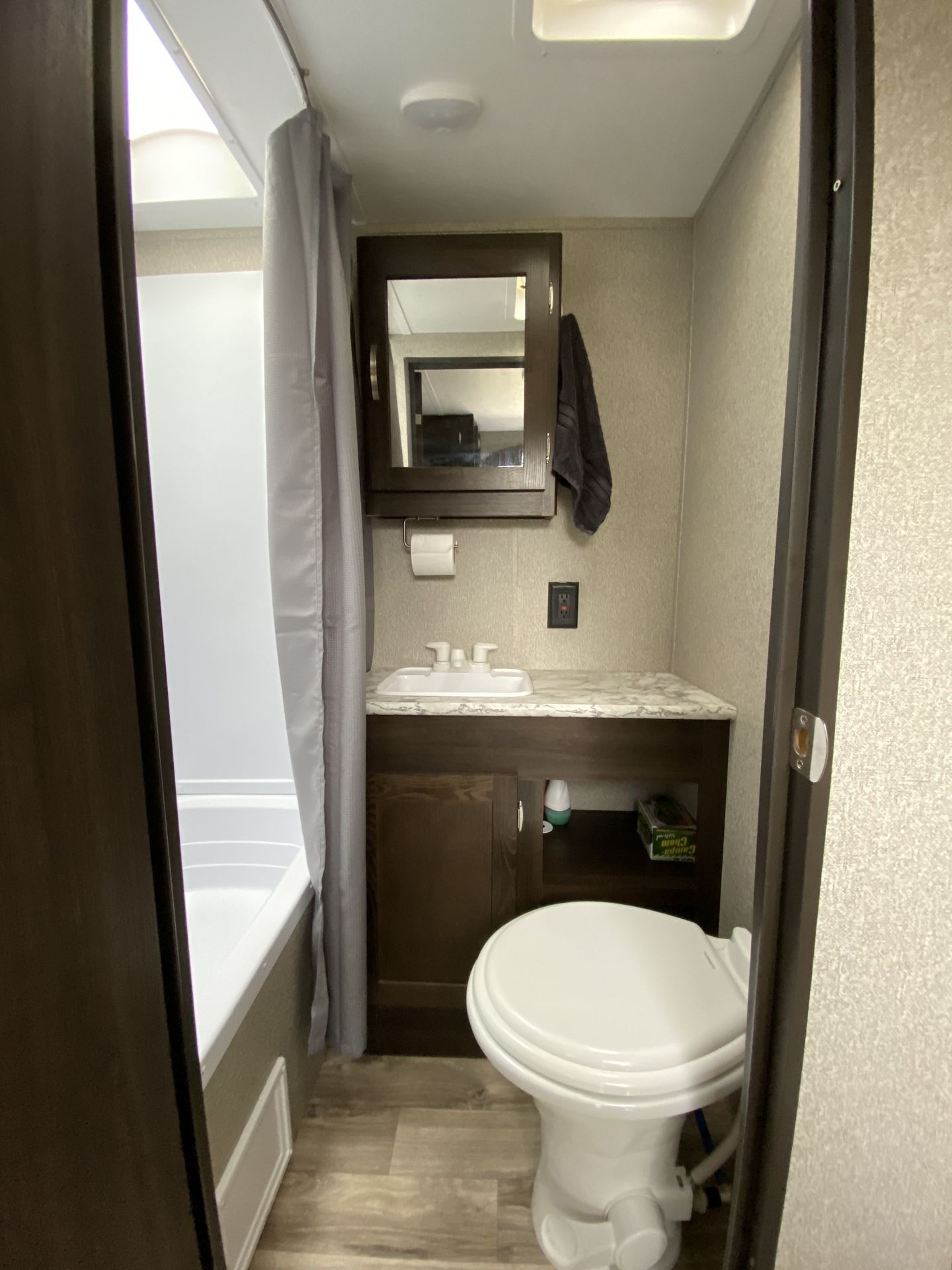 Photo 2 - 2019 Keystone Travel Trailer rental photo 4