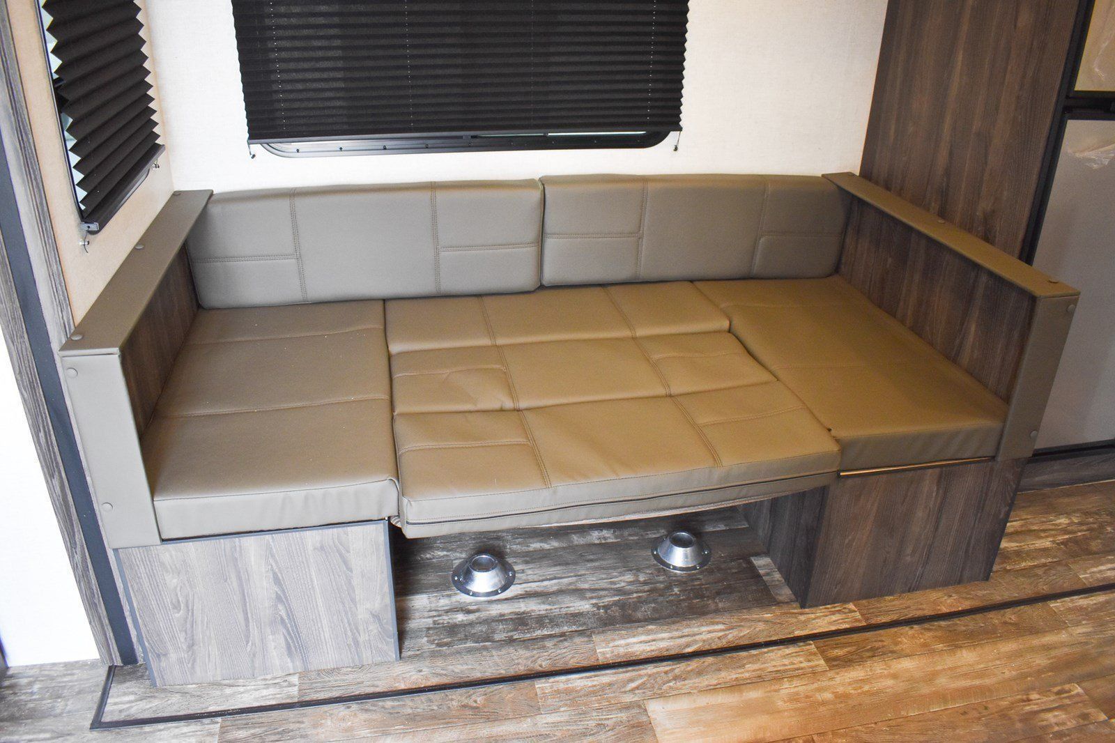 Photo 9 - 2020 Starcraft Travel Trailer rental photo 11