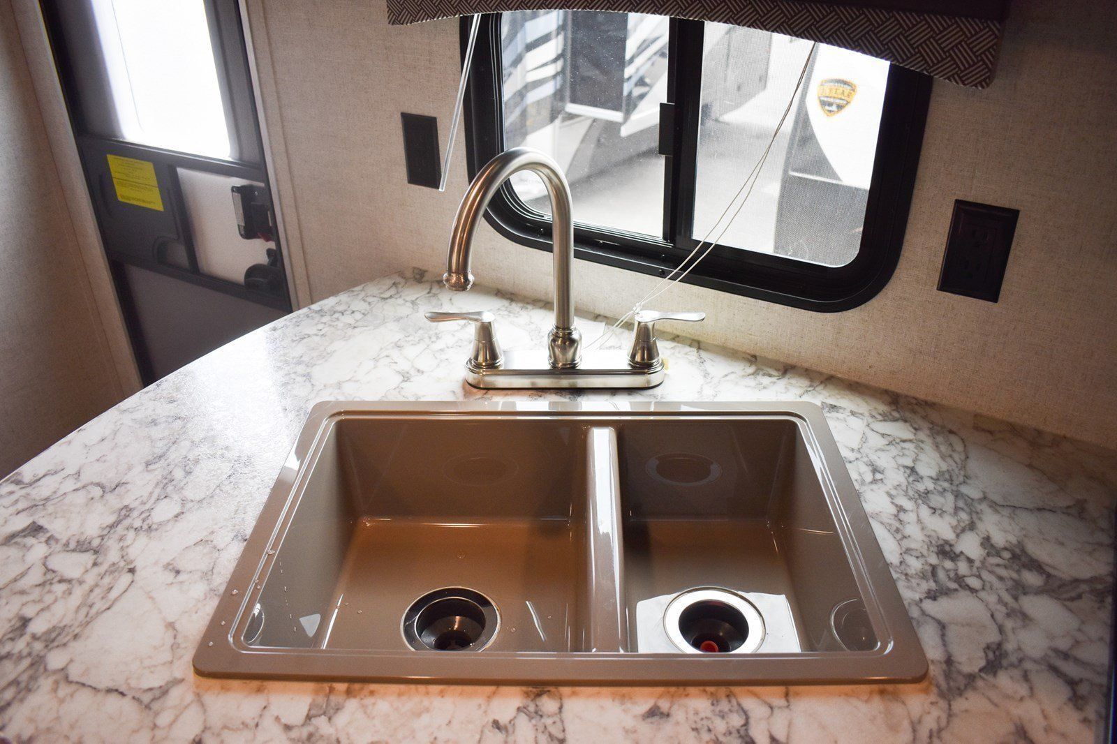 Photo 10 - 2020 Starcraft Travel Trailer rental photo 12