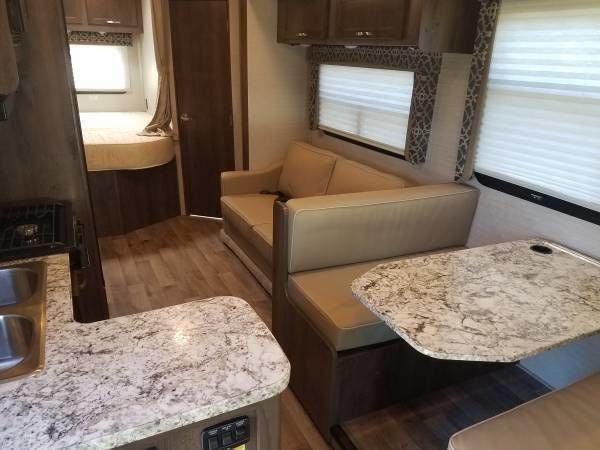 Photo 41 - 2019 Jayco Class C Motorhome rental photo 42