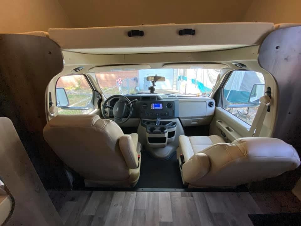 Photo 51 - 2019 Jayco Class C Motorhome rental photo 52