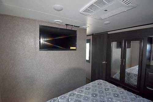 Photo 8 - 2020 Jayco Toy Hauler rental photo 10