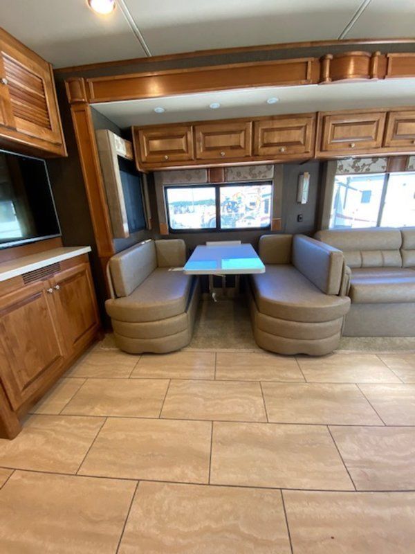 Photo 7 - 2016 Tiffin Motorhomes Class A Motorhome rental photo 9