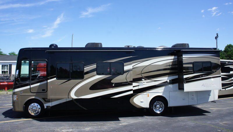 Photo 12 - 2016 Tiffin Motorhomes Class A Motorhome rental photo 14