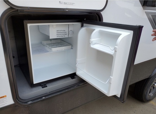 2022 Dutchmen Kodiak 283BHSL Travel Trailer for rent in San Augustine, TX