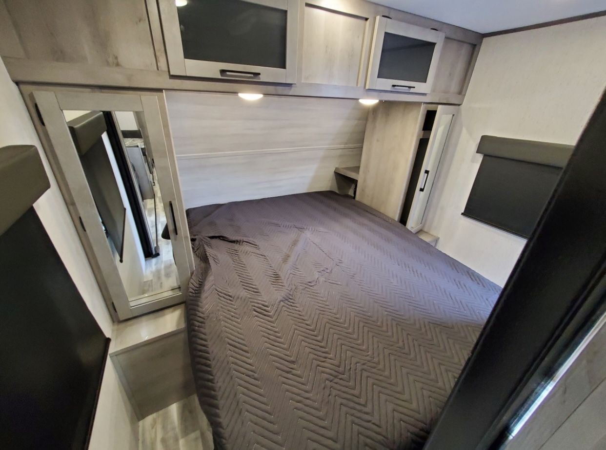 Photo 2 - 2022 Dutchmen Travel Trailer rental photo 10