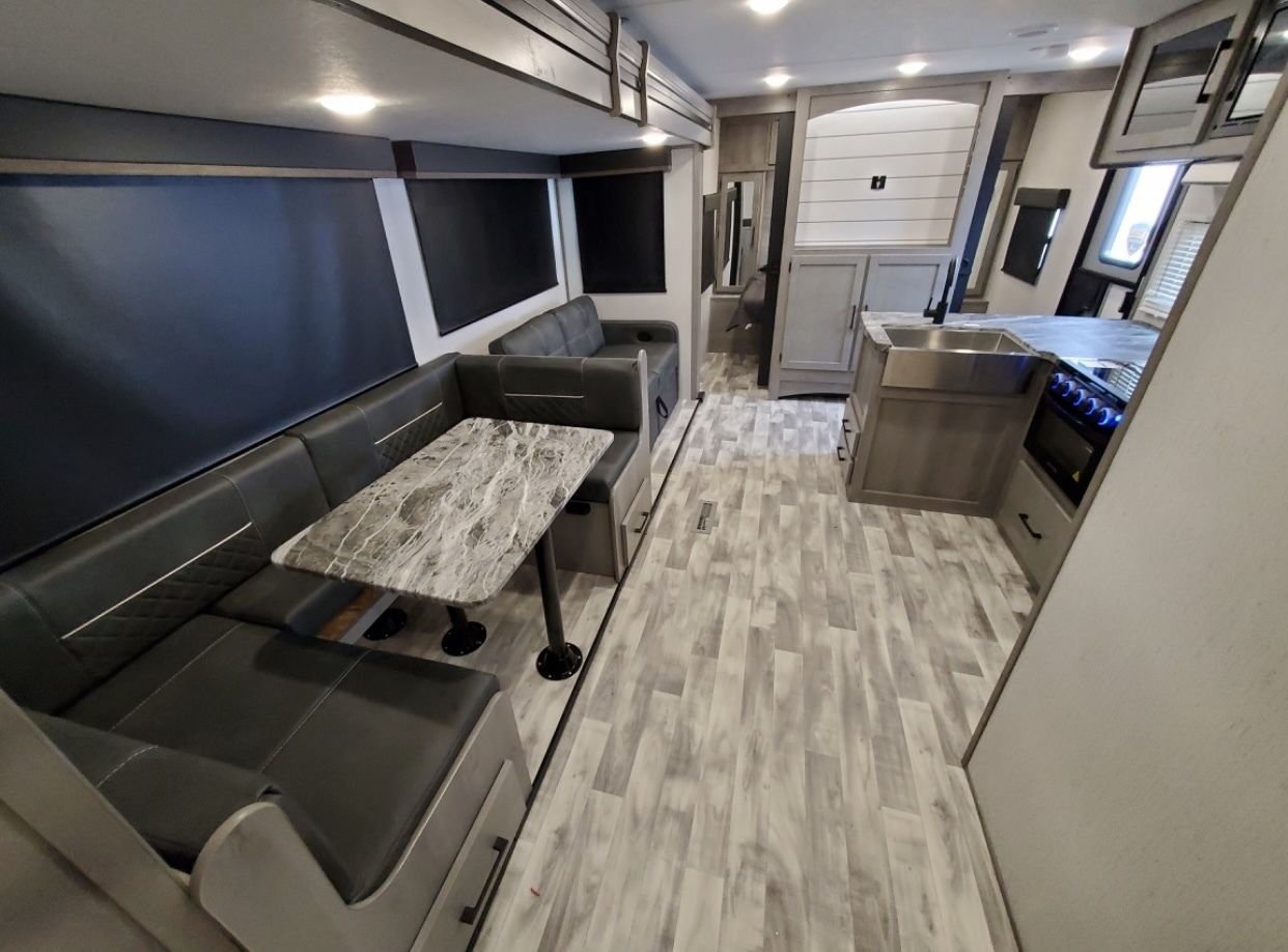 Photo 2 - 2022 Dutchmen Travel Trailer rental photo 11