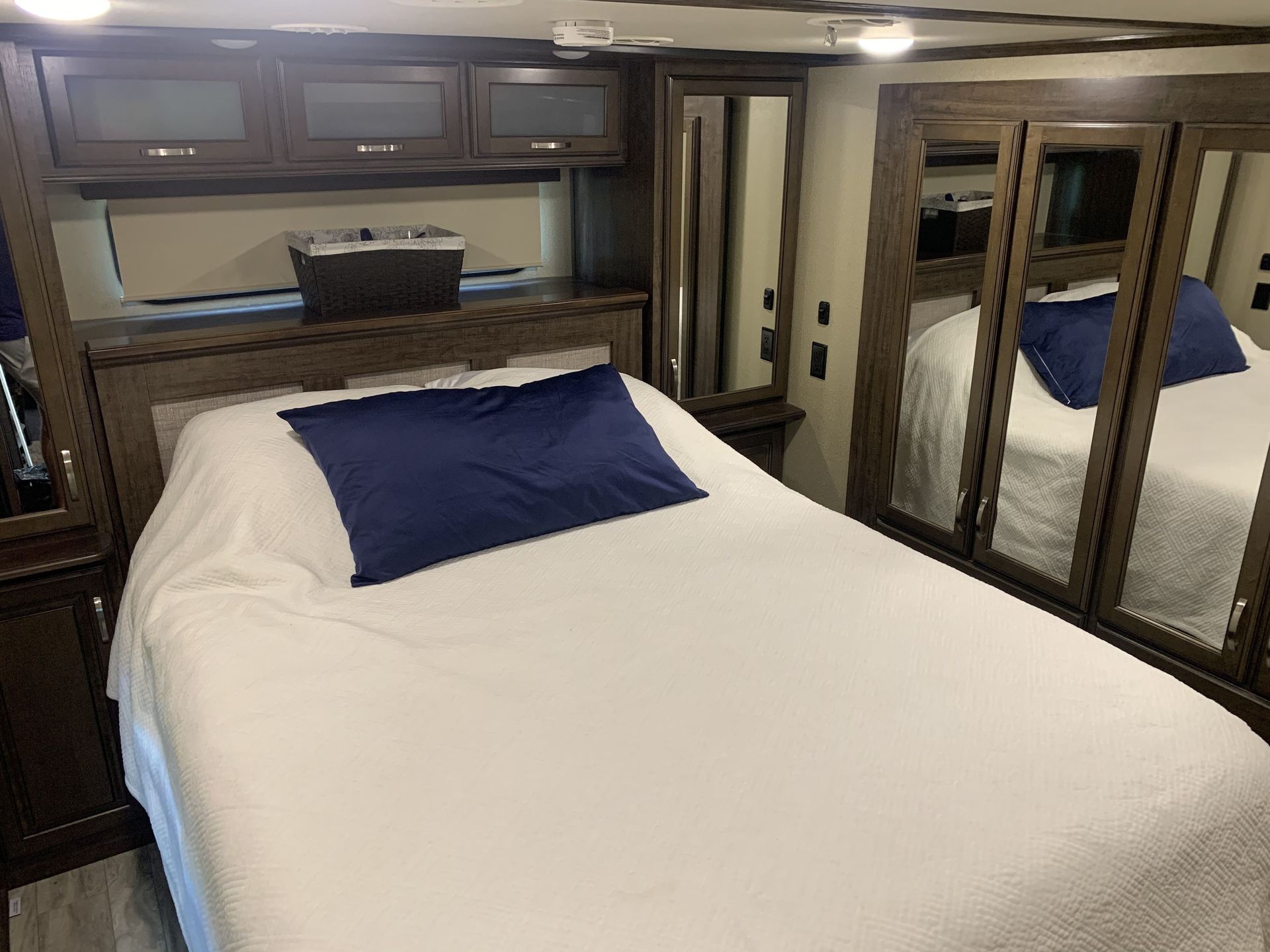Photo 1 - 2017 Grand Design Fifth Wheel rental photo 3