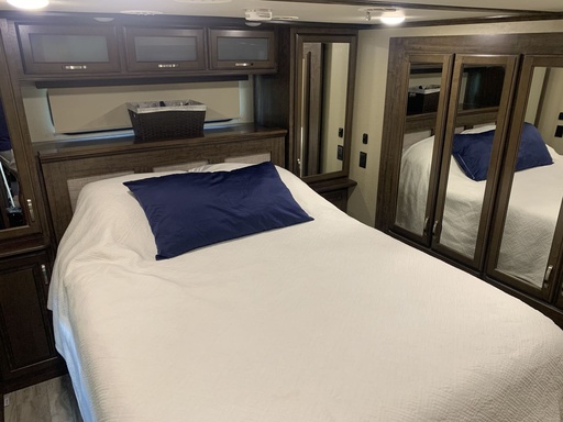 2017 Grand Design Solitude 374th Fifth Wheel for rent in Myakka City, FL
