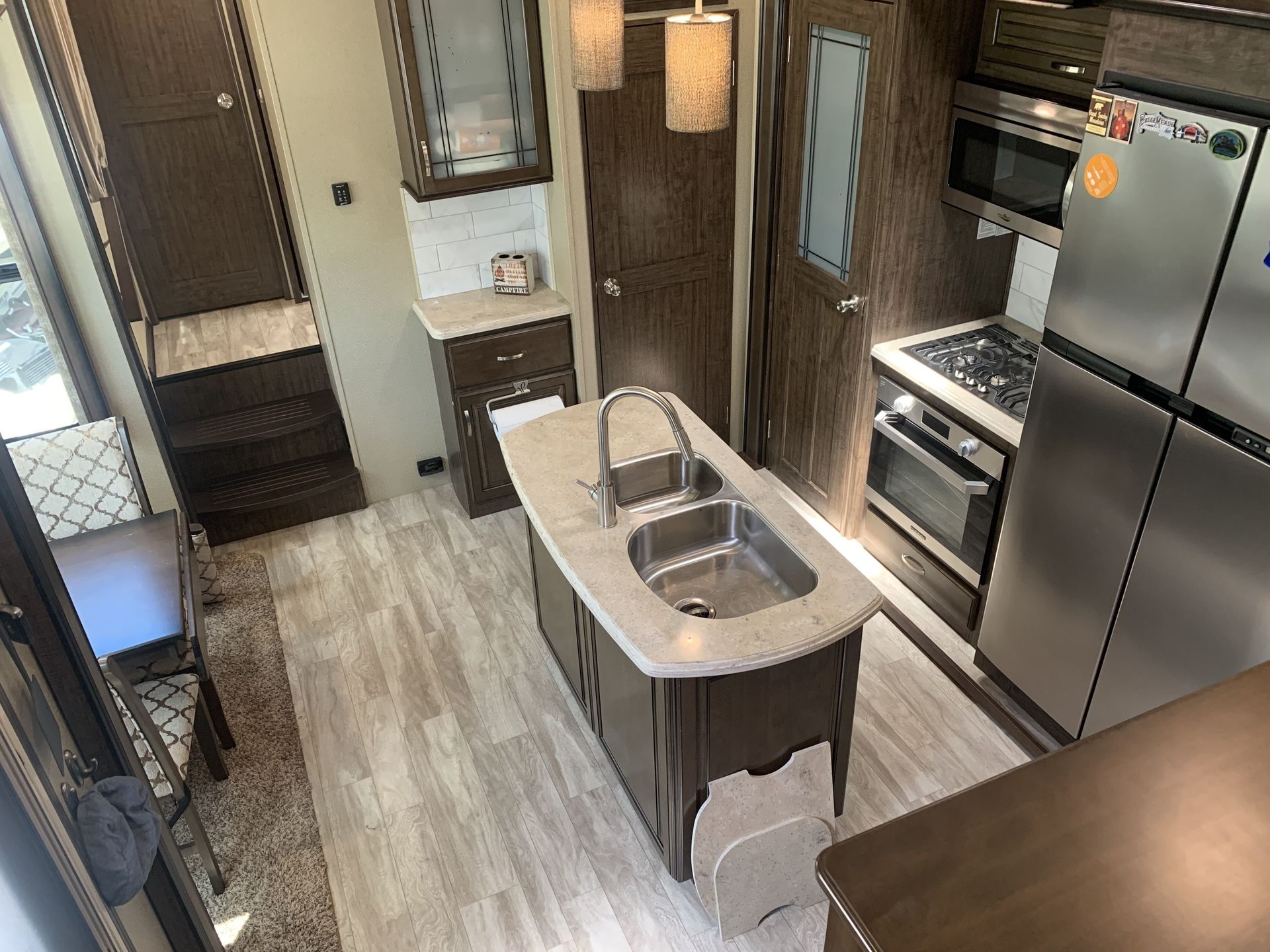 Photo 3 - 2017 Grand Design Fifth Wheel rental photo 5