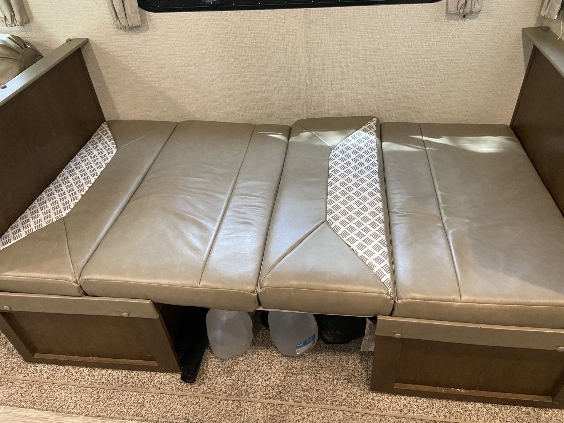 Photo 14 - 2019 Prime Time Travel Trailer rental photo 16