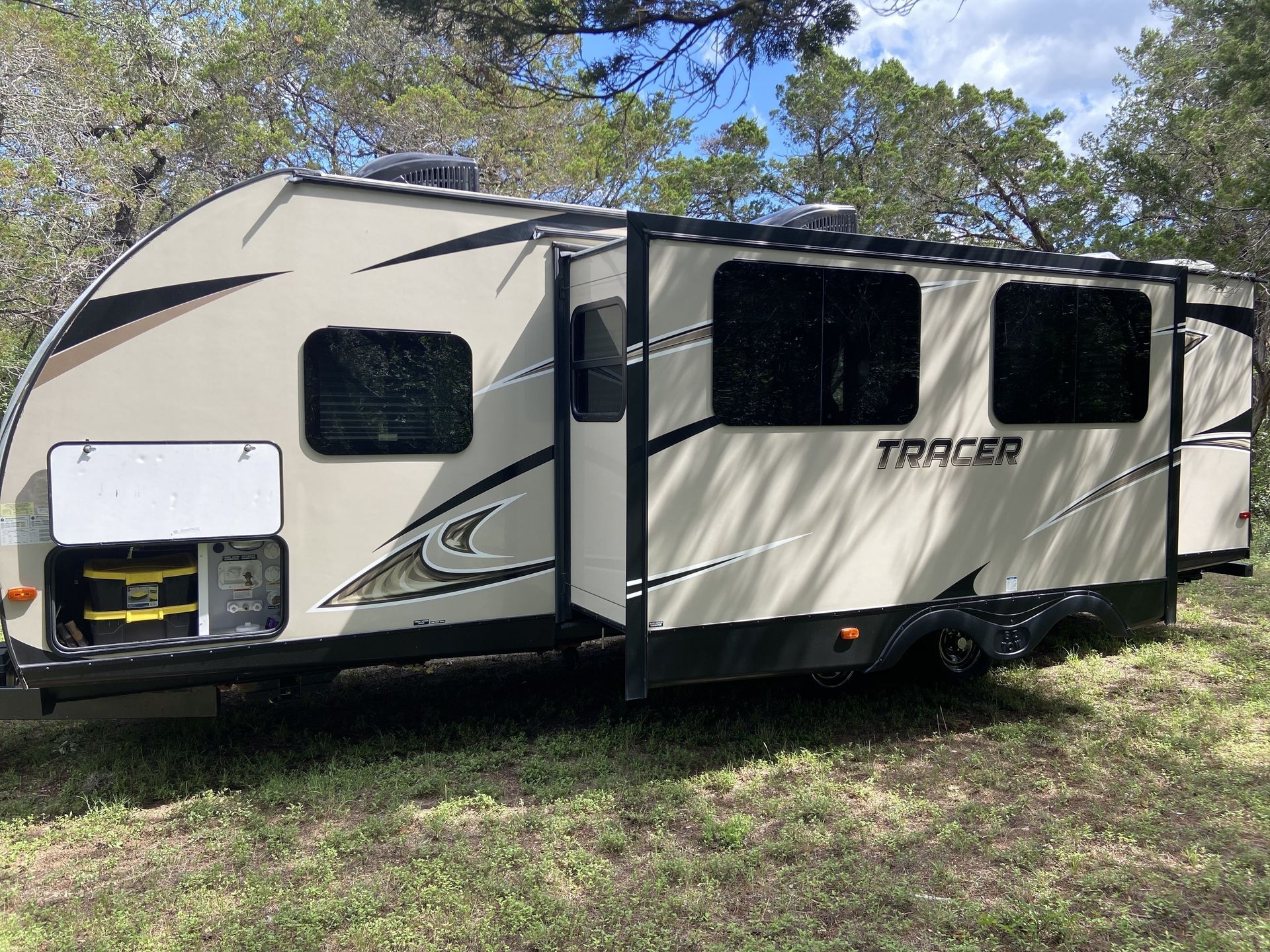 Photo 20 - 2019 Prime Time Travel Trailer rental photo 22