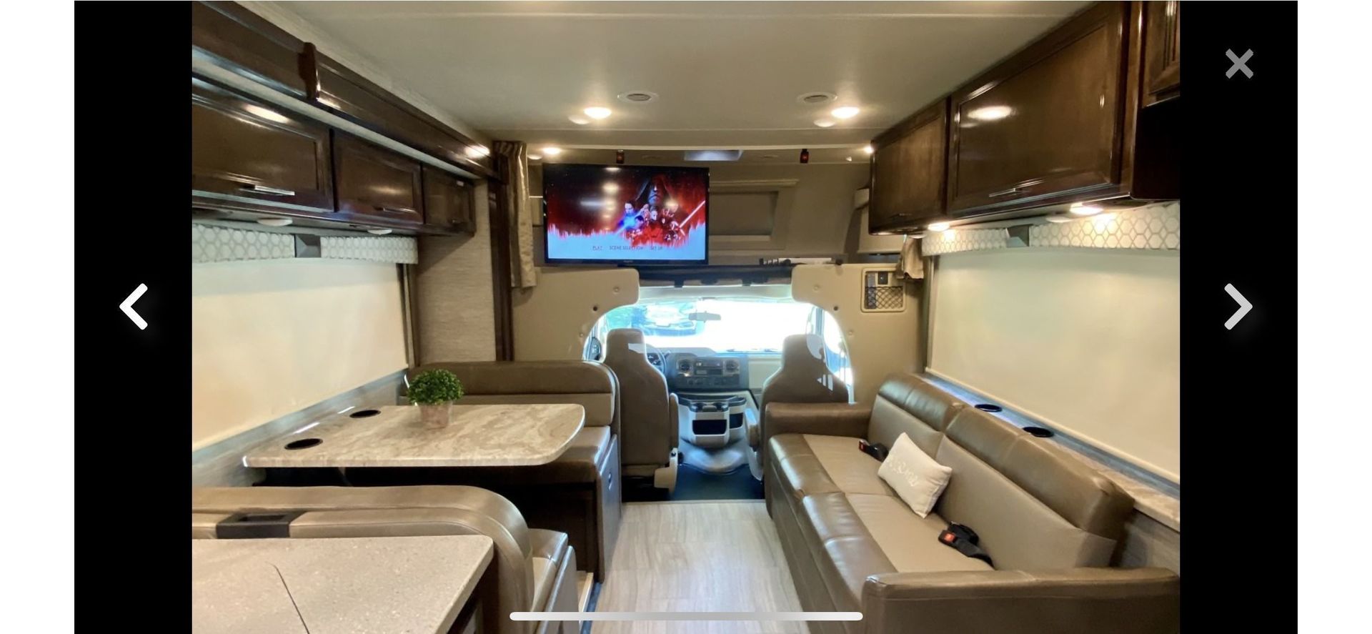 Photo 16 - 2021 Thor Motor Coach Class C Motorhome rental photo 18