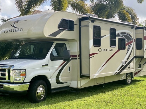2018 Thor Motor Coach Chateau se 29g Class C Motorhome for rent in Homestead, FL