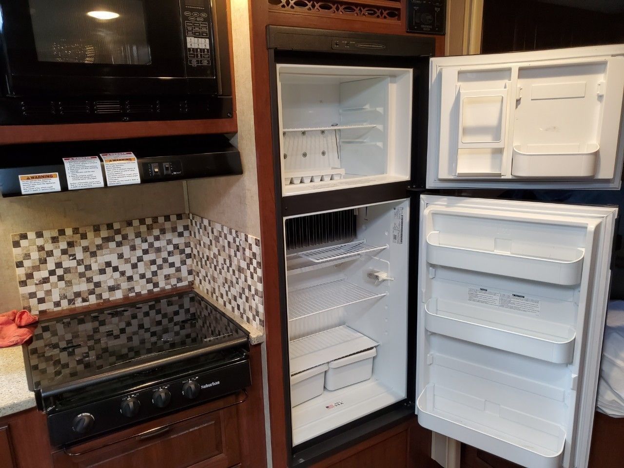 Photo 5 - 2015 Forest River Class C Motorhome rental photo 7